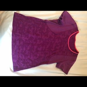 Lulu lemon T-shirt